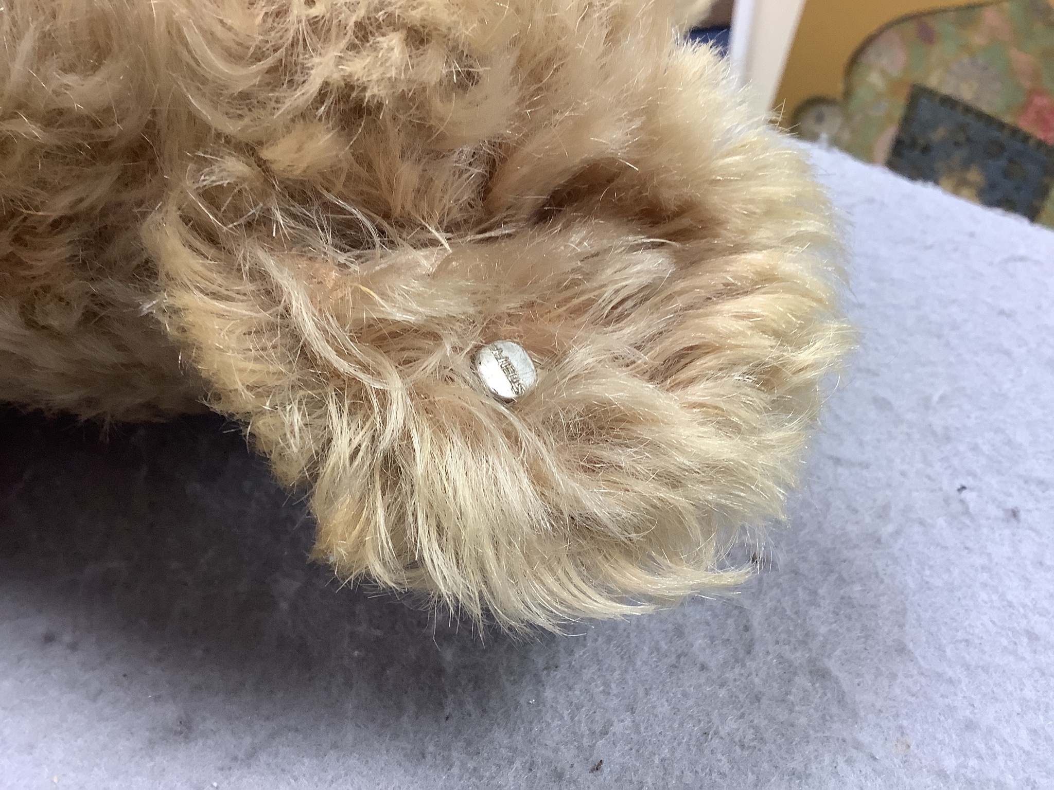A large Steiff blonde mohair teddy bear, circa 1920, height 48cm